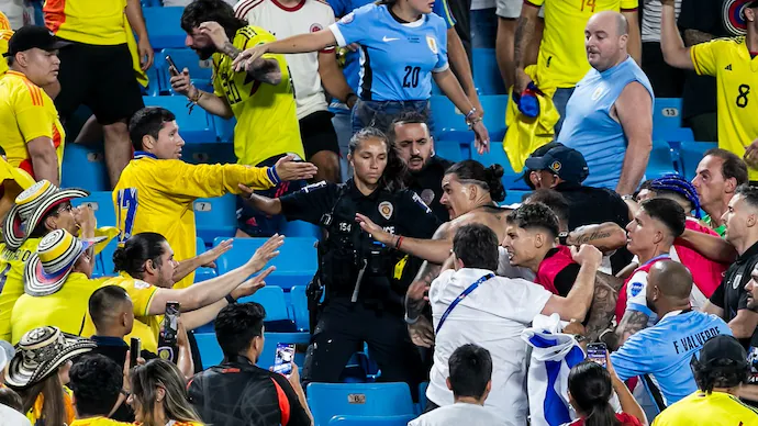 Darwin Nunez And Mates Clashes with Fans During Game